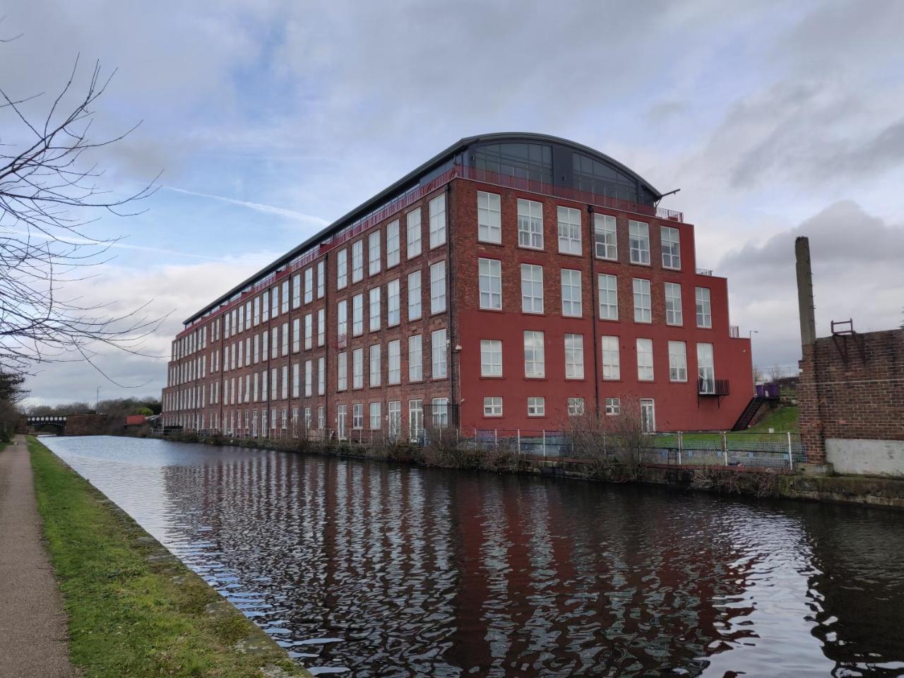 Canal Side Apartment By Serviced Living Liverpool Exterior foto